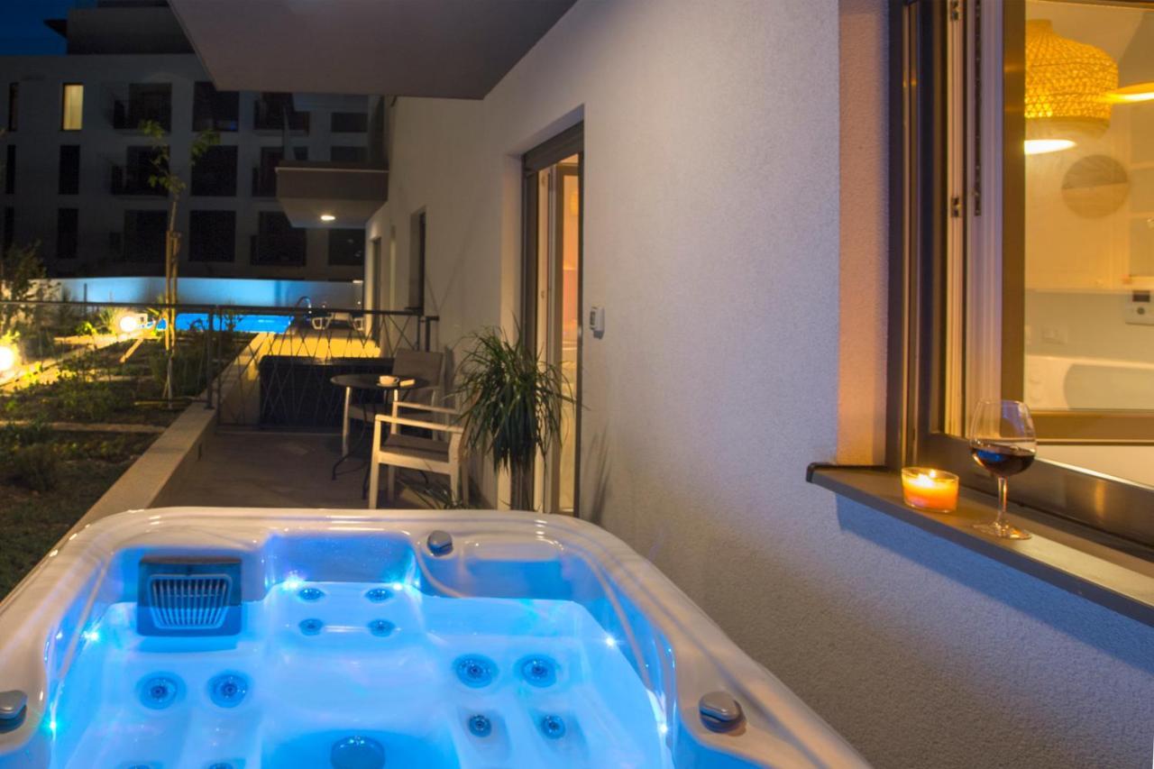 Studio And Hot Tub Split Kültér fotó